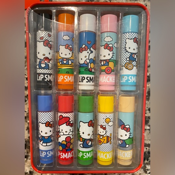 Meet your Posher, Lauren - Picture 5 of 7